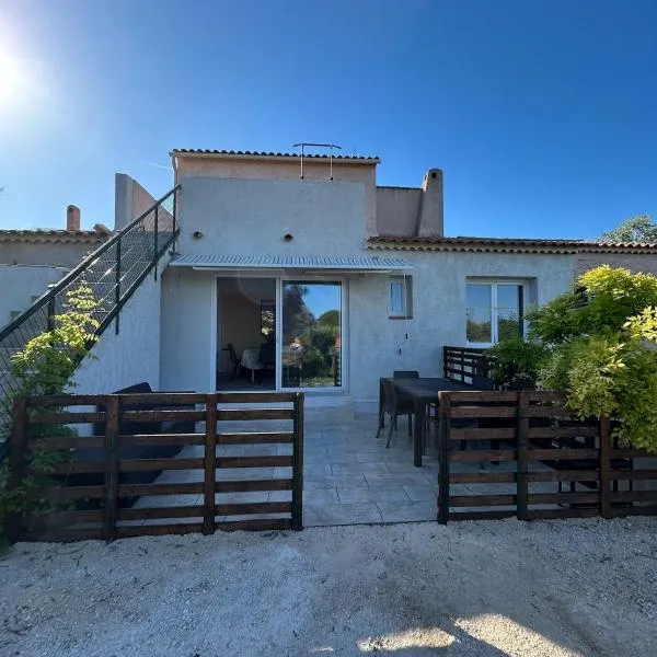 F2 Ismaël, hotel di Solliès-Pont