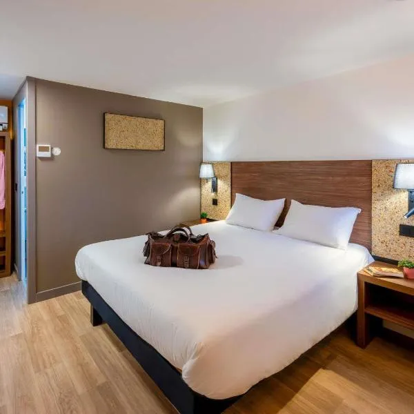 greet Hotel Chatellerault, khách sạn ở Châtellerault