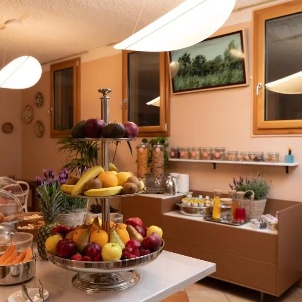 Marin Hotel, hotell i Pula