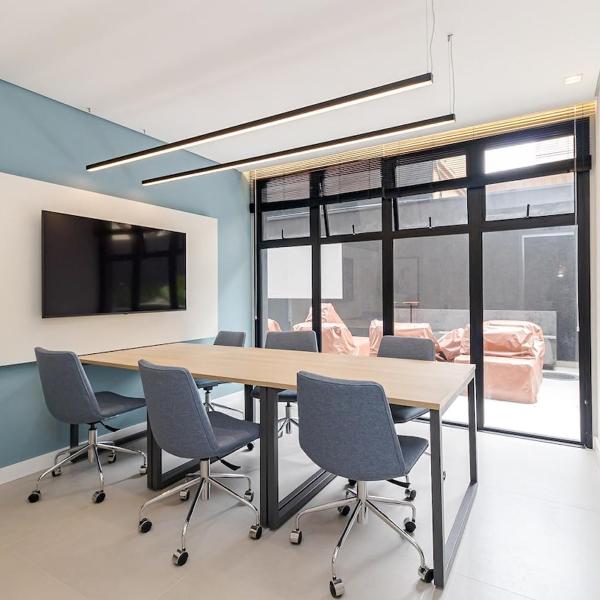 Apartamento 404 - Cena Living · Studio Completo p/ 4 | A/C, Academia e Coworking - Foto 4