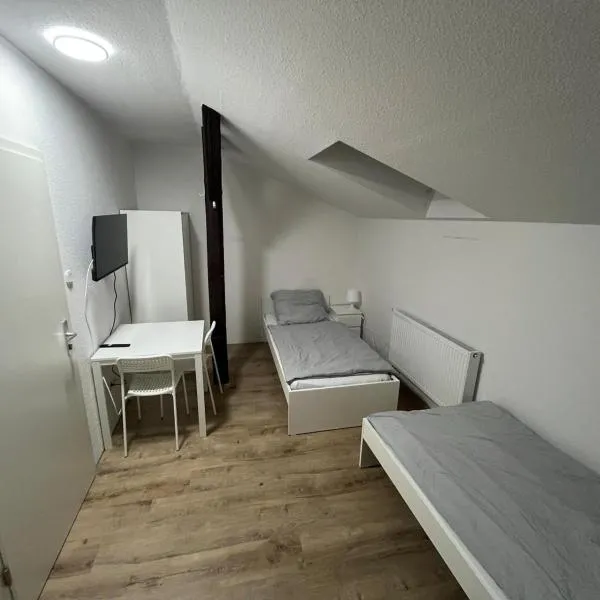 Gemütliches kleines Zimmer, hotel en Jerrishoe