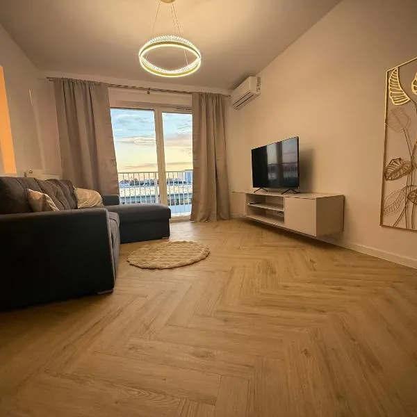 Kaszmirowy Apartament, מלון במארנגובו