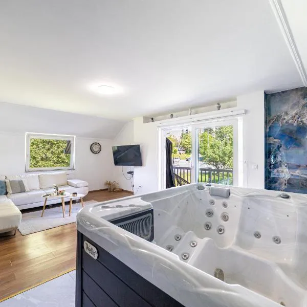 Green and Wood Design Apartments - near Airport with free parking, готель у Сараєво