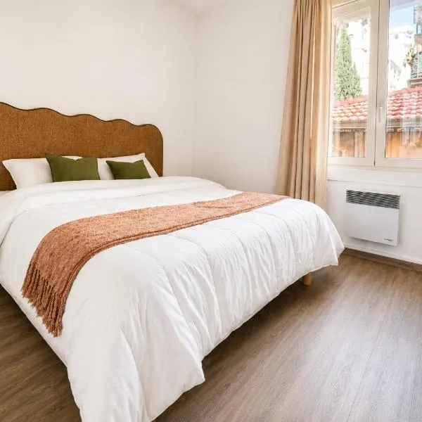 Riviera One Bedroom Suite AC Fiber Internet, hotelli Monte Carlossa