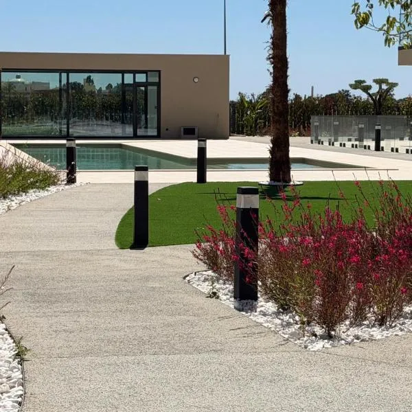 M33 Residence Vilamoura, hotel i Vilamoura