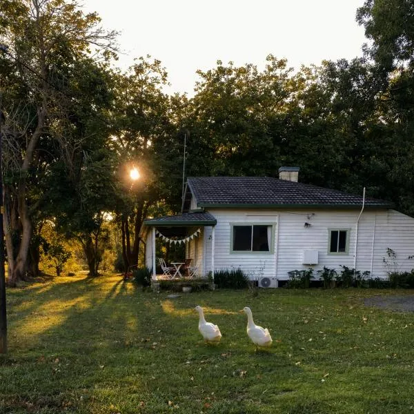 Camberwarra में, होटल The Cottage next to Cambewarra Estate Winery