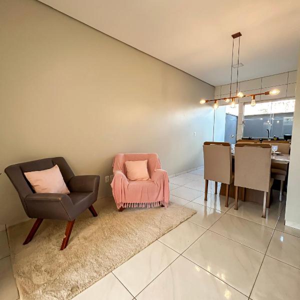 Rosa Serena - Conforto, silêncio e garagem - Casa com 2 quartos, próximo a rodoviária e aeroporto - Foto 4