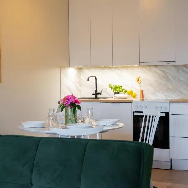 Nordic Nest 45m2 Sauna Parkkipaikka, готель у місті Куусамо