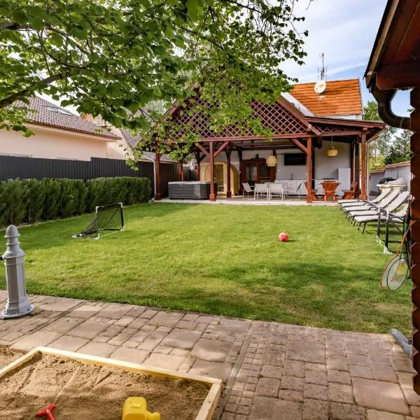 BORG VendégHázak - Tiszakécske, Hotel in Tiszakécske