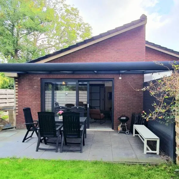 Luxe vakantiebungalow Rust, Ruimte en Privacy, hotel u gradu 'Dirkshorn'