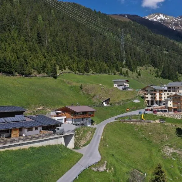 Berghotel & Gasthof Marlstein, Hotel in Oetz
