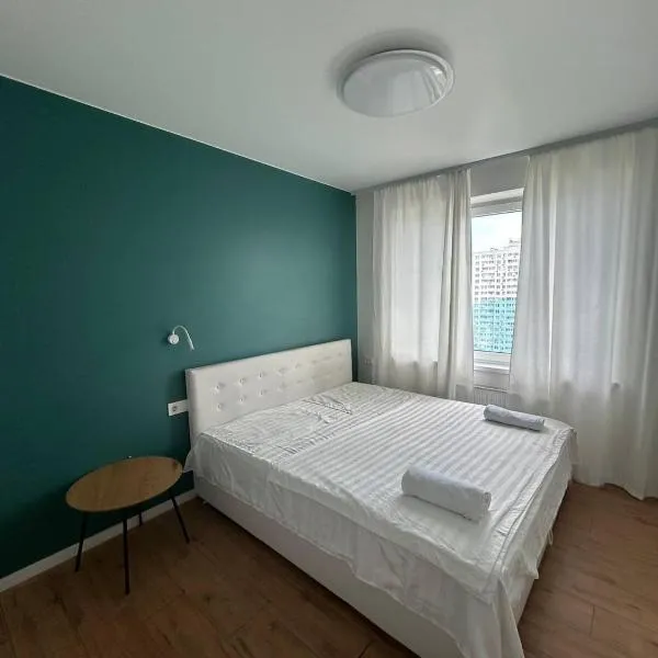 Апартаменти La Familia в ЖК Одеський Бульвар Od 443 – hotel w mieście Teremki