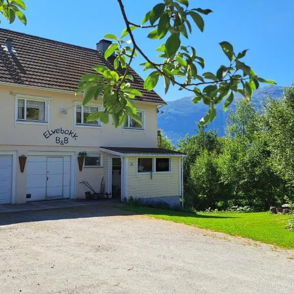 Elvebakk Bed & Breakfast, hotel em Reed
