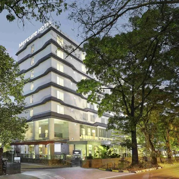 Mercure Bandung Nexa Supratman, hotel em Bandung