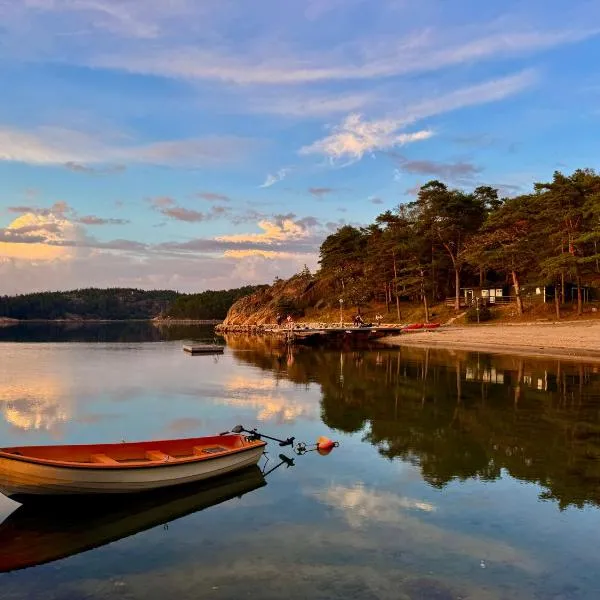 Hällestrand Vandrarhem - Lägenhet "Laxen", hotell i Strömstad