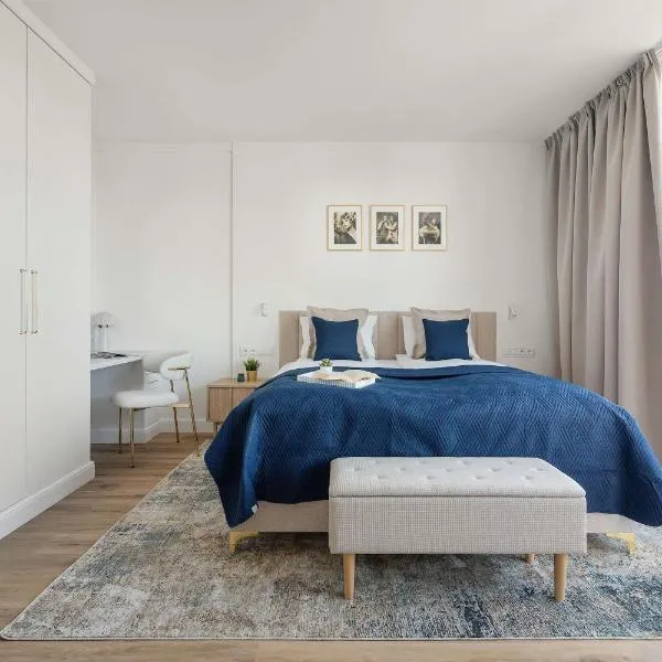 Eleganckie Studio Blisko Tężni Solankowych z Balkonem i Klimatyzacją by Renters Prestige, hotel v destinaci Ciechocinek