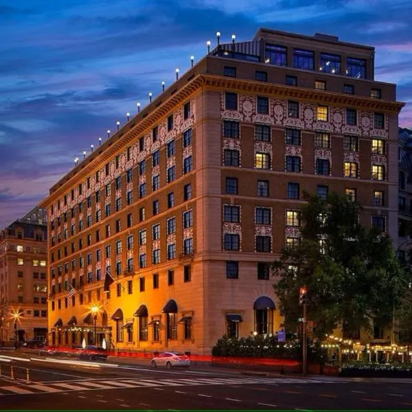 वाशिंगटन में, होटल Hotel Washington