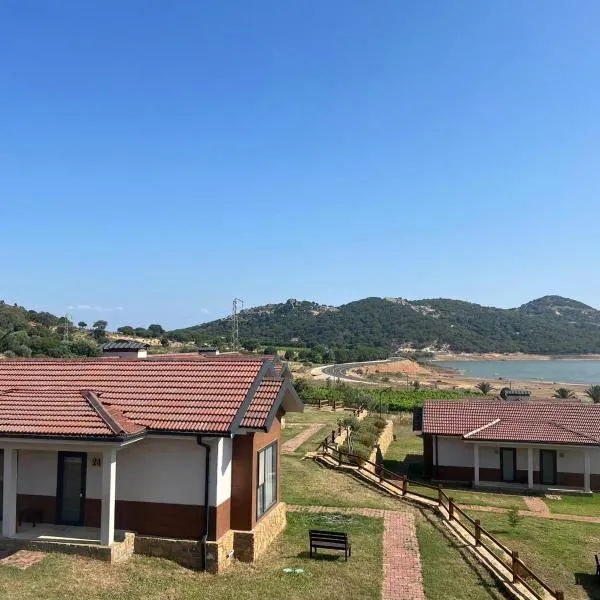 Tolstoy'un Bisikleti Gökçeada, hotel sa Gokceada Town