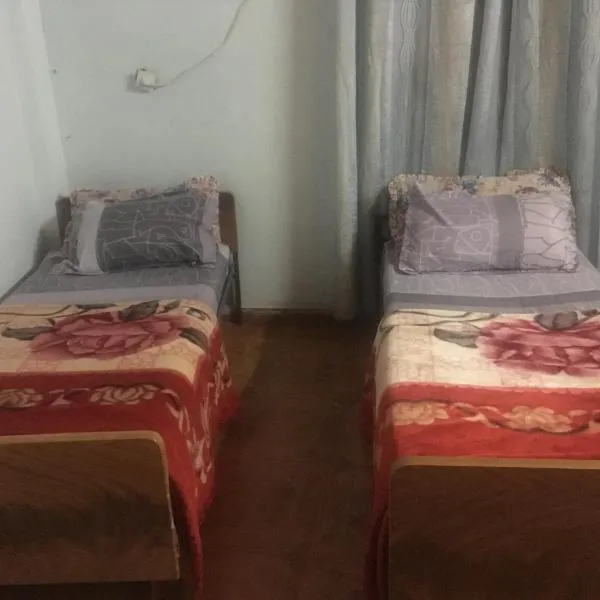 Sami Hostel, hotel in Uja e-Tahta