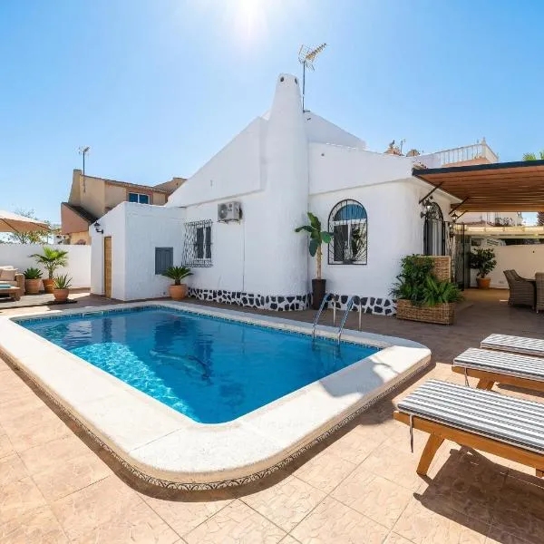 Chalet Queen Venecia Sunrise, hotel in Campoamor