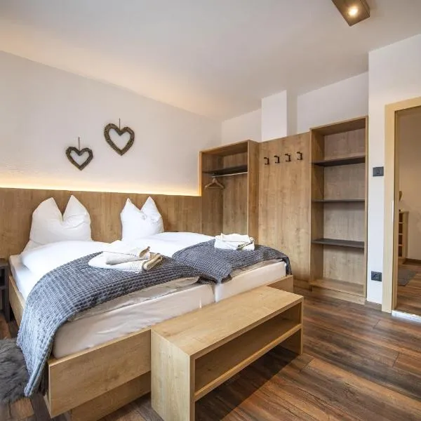 Apartments Stua da Carlo, hotel v destinaci Ortisei