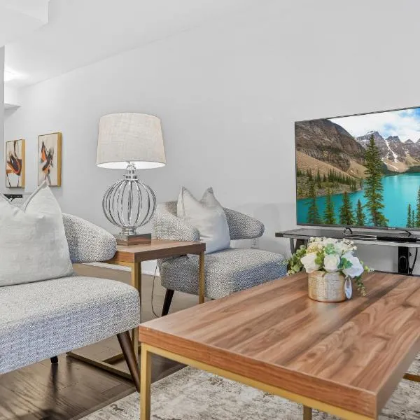 Luxury Condo by subway, UofT, Parking, Pool, Gym, hotel Torontóban