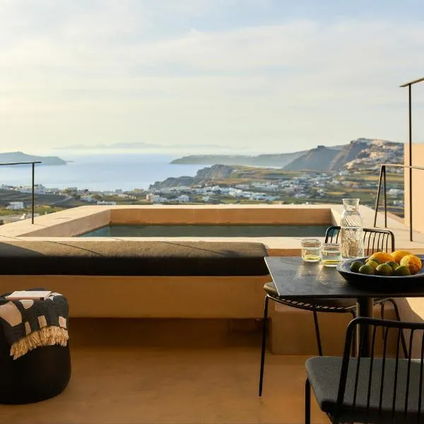 Enorme EOS Santorini - Adults Only, hotell i Pirgos