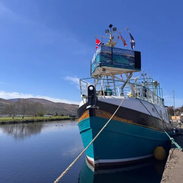Nova Spero Boat & Breakfast - Caledonian Canal, hotel in Fort William