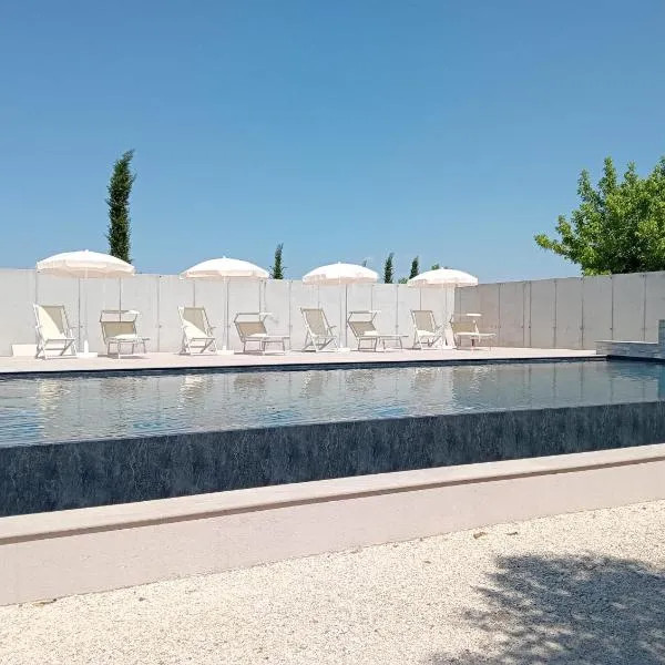 Villa Veronesi, hotel San Martino della Battagliában