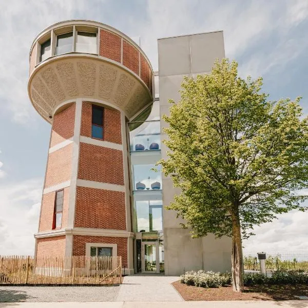De Droomtoren - uniek overnachten in een watertoren nabij Maastricht, Hotel in Riemst