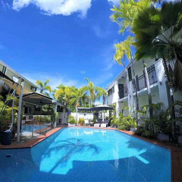 Crystal Garden Resort & Restaurant, hotel in Cairns