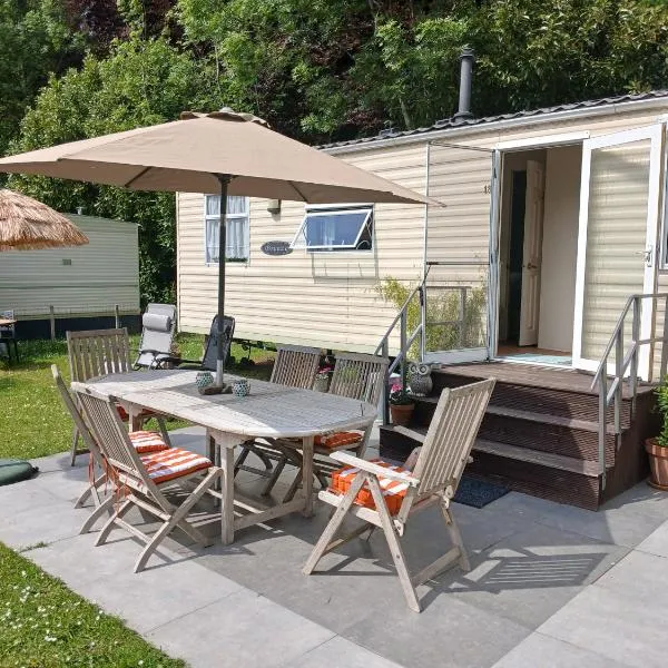 La caravan-à-JO, hotel a Aywaille