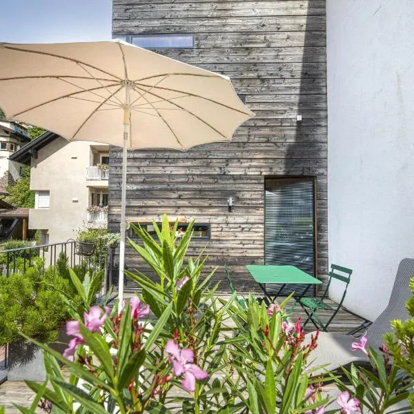 Design Lodge The Cube, отель в Ортизеи