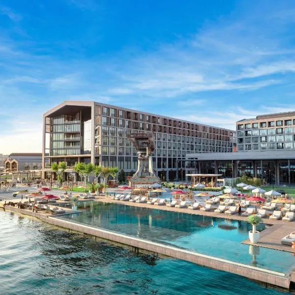 इस्तांबुल में, होटल Rixos Tersane Istanbul