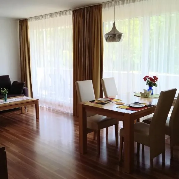Wellness Ferienwohnung mit Bademantelgang zur Therme, hotel v destinaci Bad Griesbach