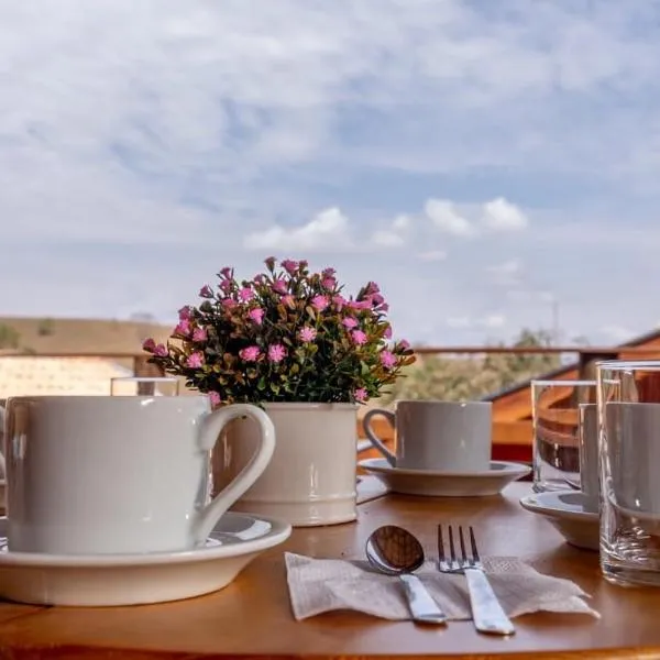 Pousada Vale Verde com café da manhã, hotel em Lindoia