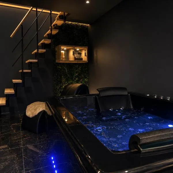 Éclipse - Loft Romantique - Jacuzzi - Cinéma Privé, hotel v destinácii Gaillac