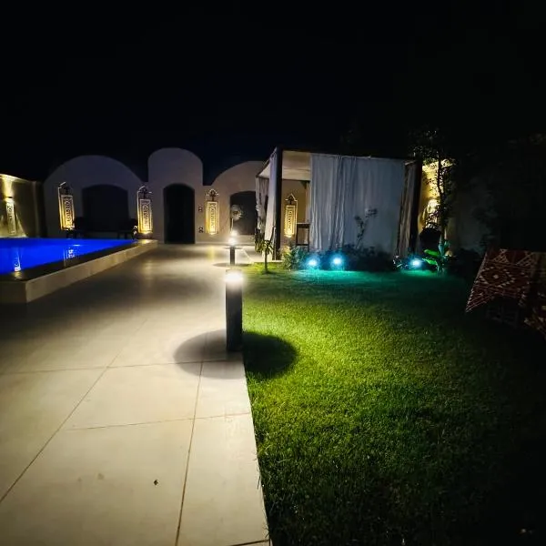 Lovely Private Villa, hotel v destinaci Luxor