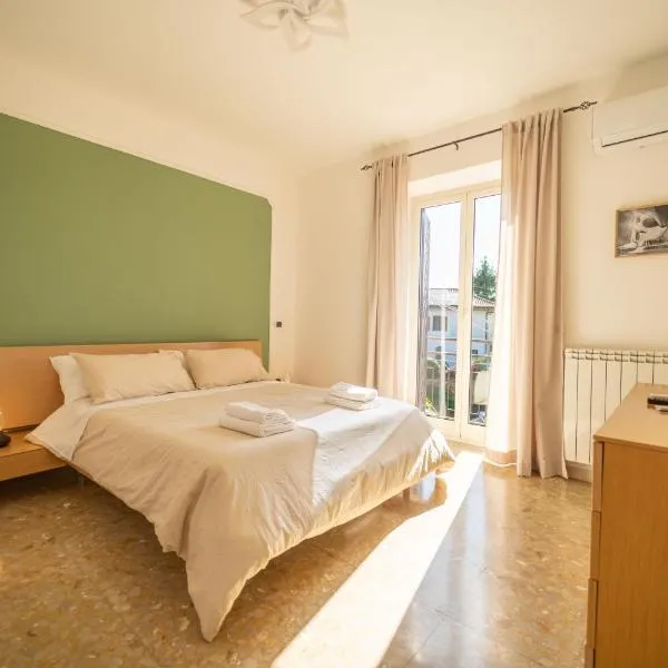 Casa Vacanze Al Montano, hotel v destinácii Anguillara Sabazia