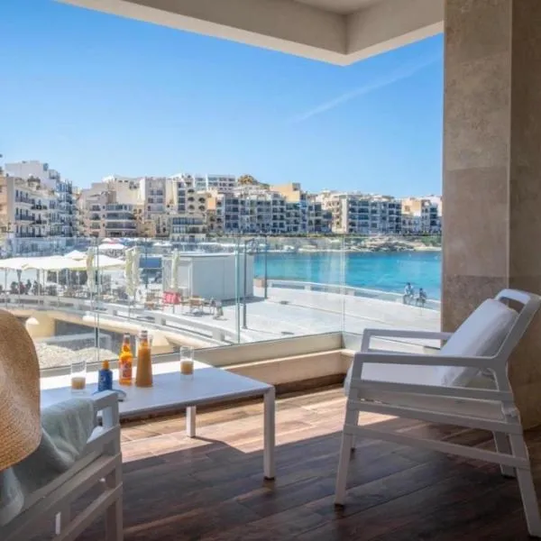 Marsalforn में, होटल Electra Residence - Luxury Central Beachview Apartment