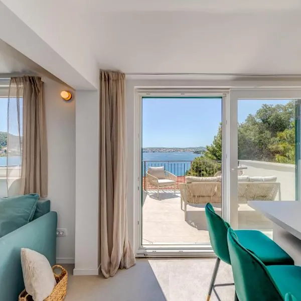 7 Olives Luxury Suites, hotel in Rogoznica