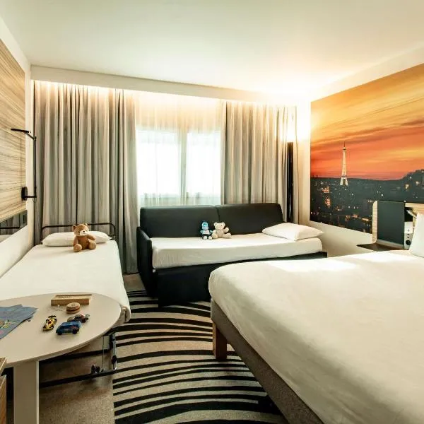 Novotel Paris 14 Porte d'Orléans, hotel in Paris