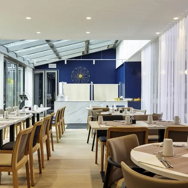 Mercure Paris la Défense Grande Arche, hôtel à Nanterre