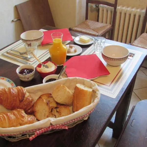 Auberge Les Volcans, hotel v destinaci Murat