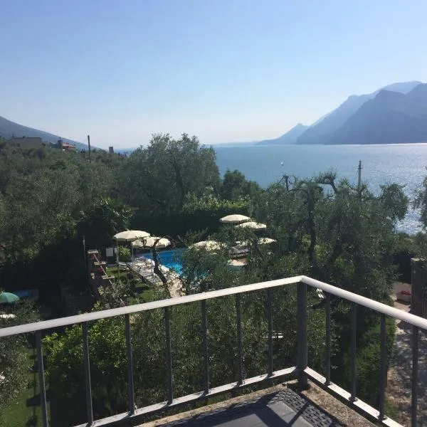 Villa Gaia Apartments pool wifi parking, hotel em Malcesine