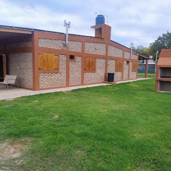 FiNCA DACA, hotel Junínban