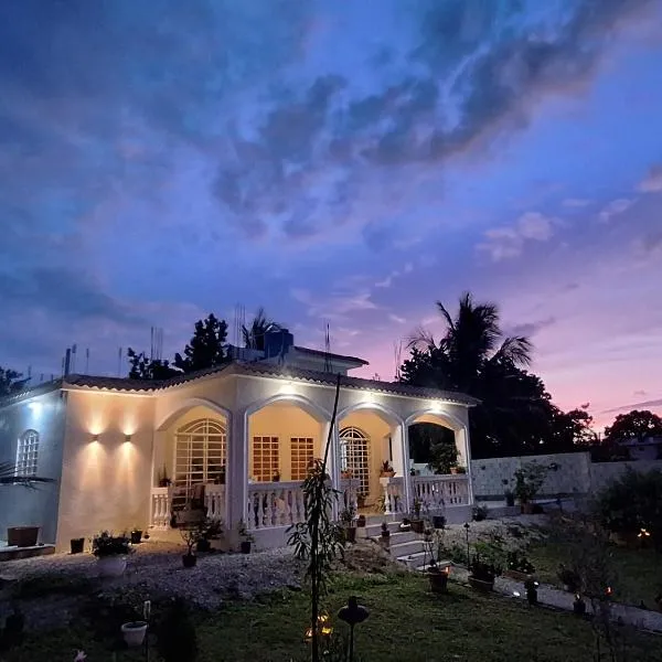 CasaMia RD B&B, хотел в Рио Сан Хуан
