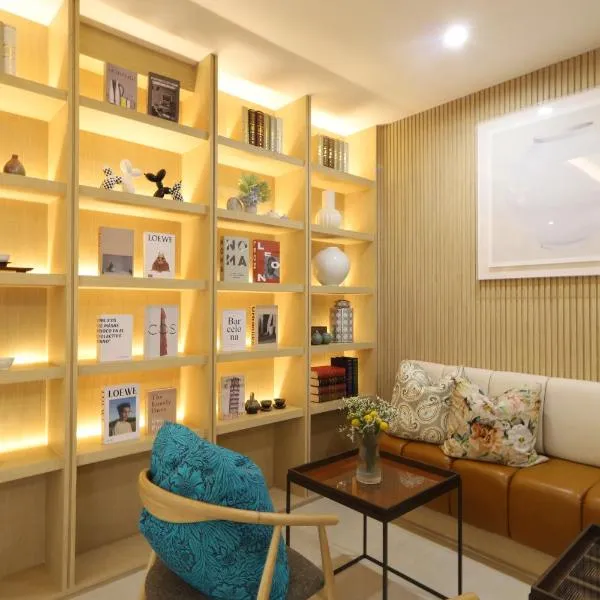 Busan Seomyeon Nestly Hotel, hotel i Busan