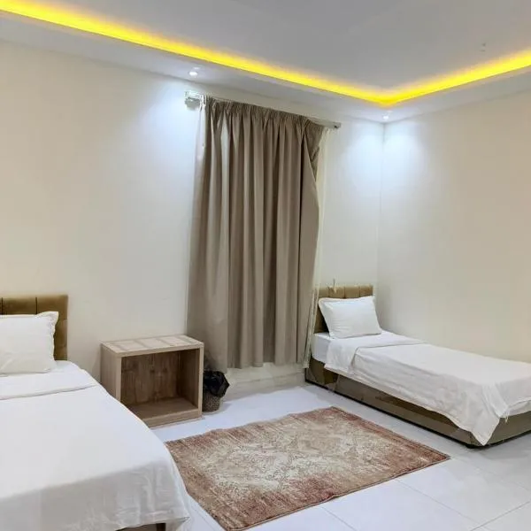 شقق الايام المضيئة المخدومة, hotel i Al Mikhlaf