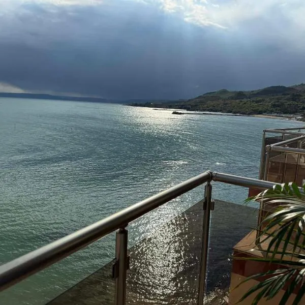 AZURE HORIZON Apartment, готель у місті Топола